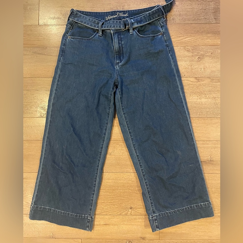 Super cute crop jeans